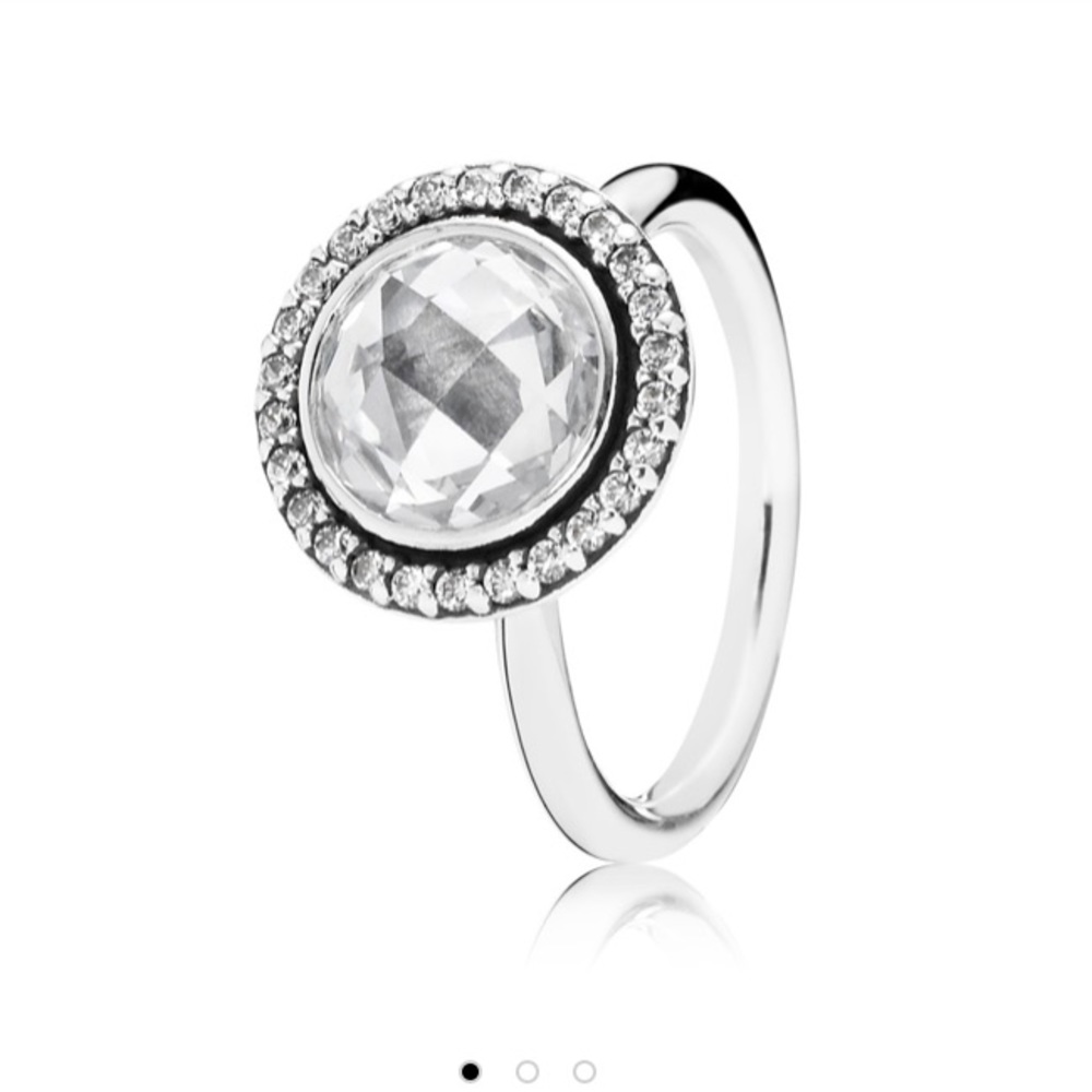 Pandora Brilliant Legacy Ring